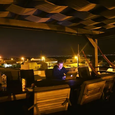 House * Distrikt Faro
