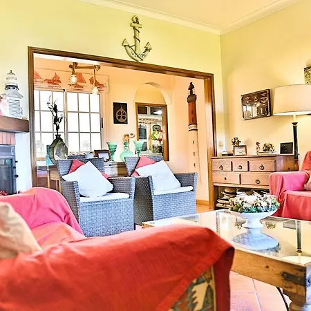 Hébergement de vacances House *